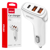Hvid USB-biloplader med 38 W og tre porte