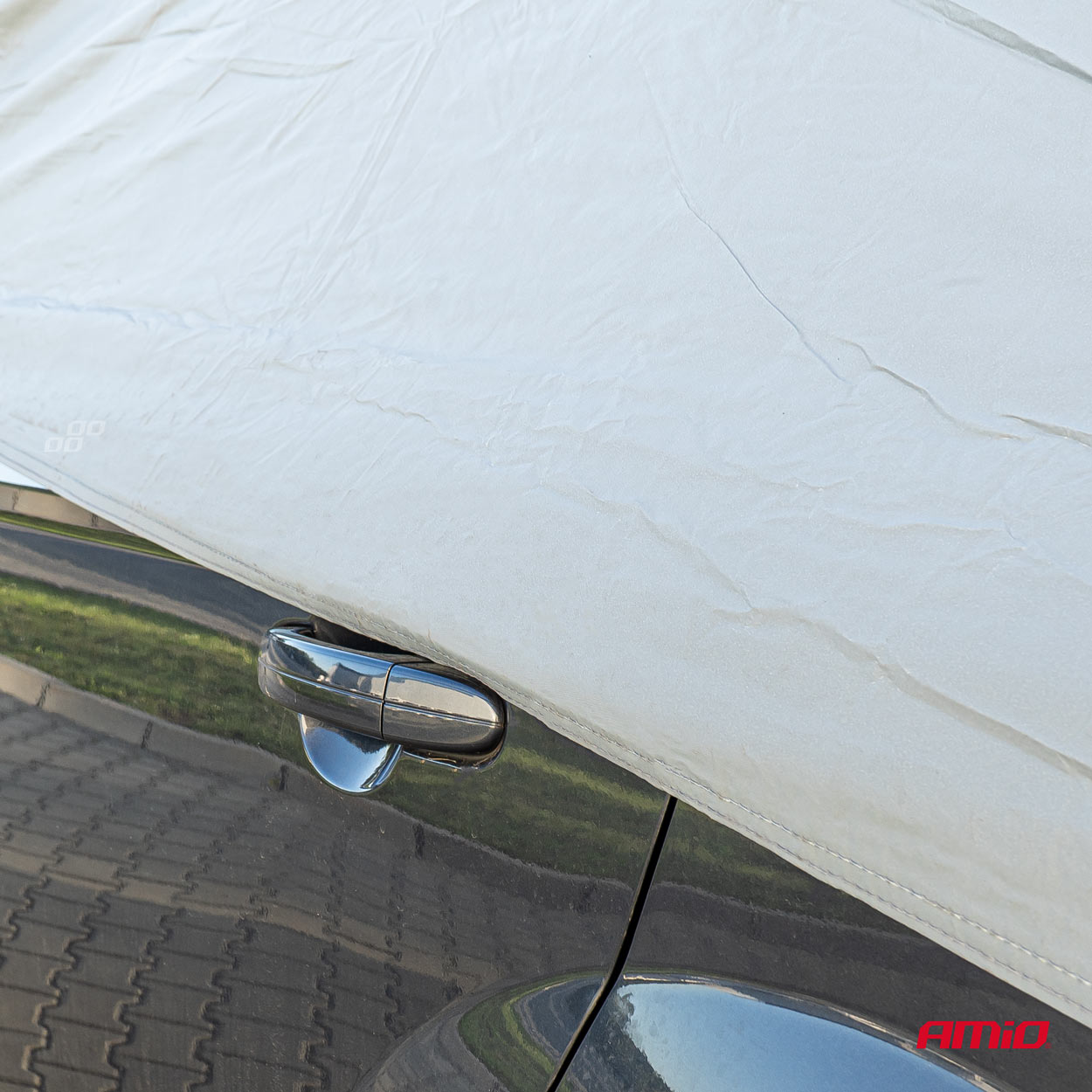 Półpokrowiec na samochód dla kombi, vana i SUV-a
