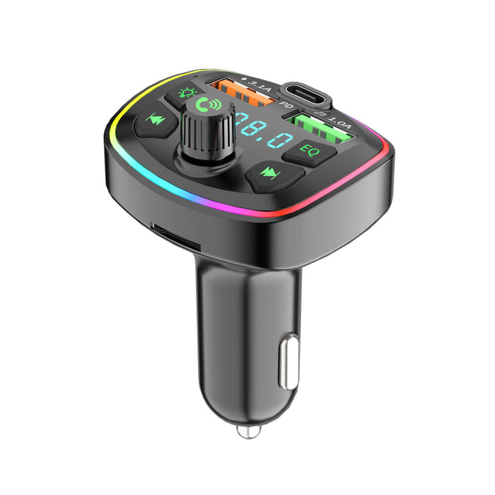 Ładowarka 12V do gniazda zapalniczki z wbudowanym transmiterem Bluetooth oraz funkcjami USB i radia FM