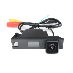 1080P Bakkamera til Mitsubishi Lancer (2008–2015) – Integreret Nummerpladelyskamera (80 × 35 mm)
