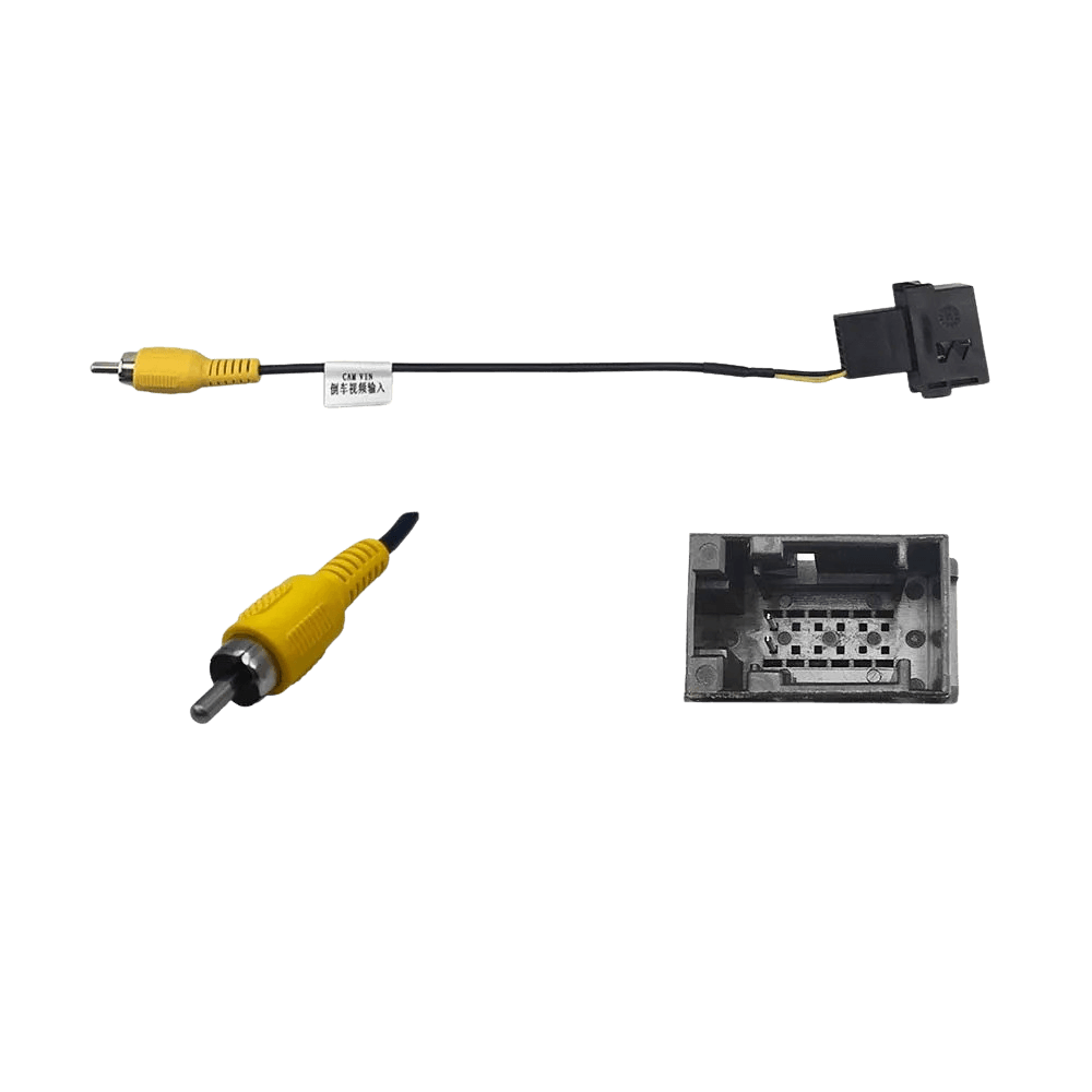 Kabel adaptera Ford – oryginalna kamera cofania do radia aftermarket, pokazuje przewód i złącze do połączenia wideo oraz sygnału.