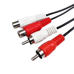 Przedłużacz RCA – 1 metr (czerwony/biały, męski do żeńskiego) z czerwonymi i białymi złączami, idealny do połączeń audio.