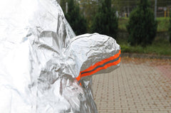 Srebrny aluminiowy pokrowiec na samochód